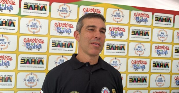 carnaval-de-salvador-2025-ja-recebeu-mais-de-7,5-milhoes-de-folioes,-diz-secretario-de-seguranca