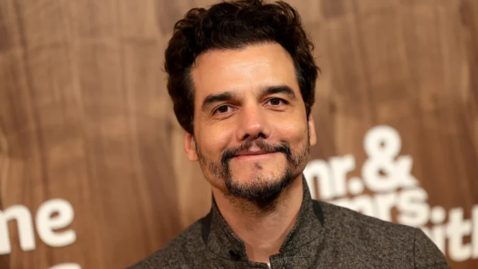wagner-moura-finge-ser-agente-antidrogas-e-rouba-traficantes-em-nova-serie