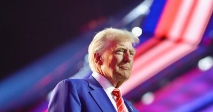 donald-trump-declara-cortes-de-verbas-de-universidades-por-“protestos-ilegais”