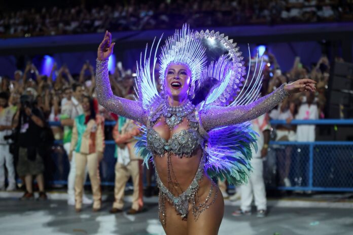 paolla-oliveira-critica-apuracao-de-desfile-apos-derrota da grande rio