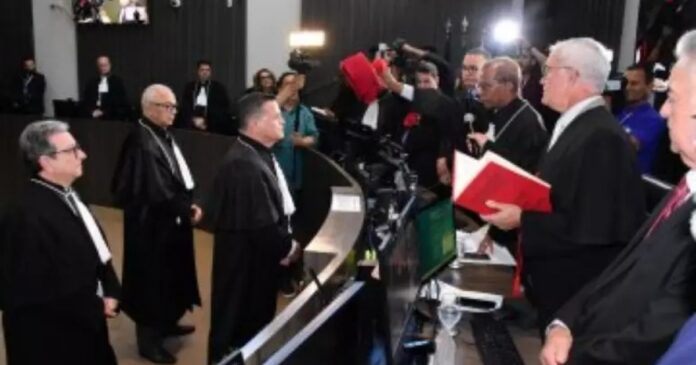 tj-pb-aprova-r$-234-milhoes-de-retroativos-a-juizes-e-desembargadores-por-“acumulo-de-acervo”
