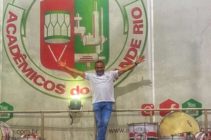 diretor-da-grande-rio-se-pronuncia-sobre-camisa-de-“verdadeira-campea”