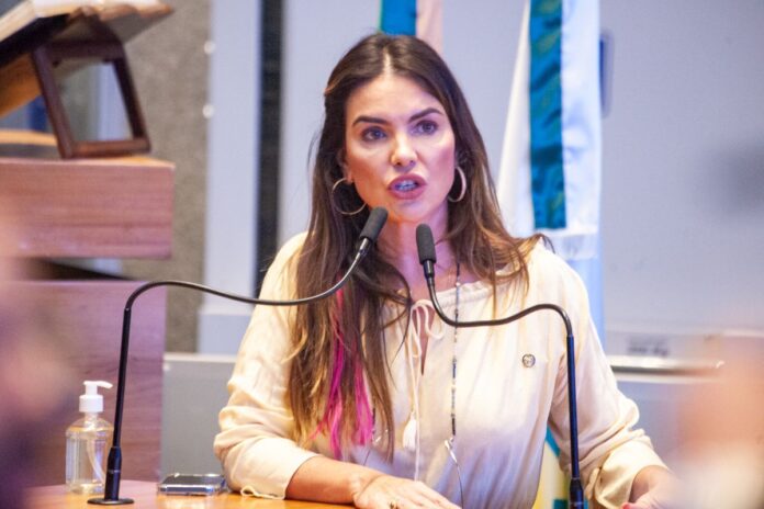 conta-de-distrital-e-hackeada-no-x:-“desconsidere-qualquer-publicacao”