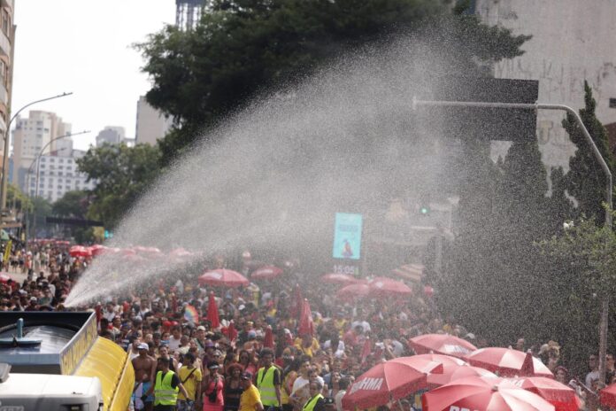 mpsp-aponta-agua-superfaturada-no-carnaval-e-pede-devolucao-milionaria