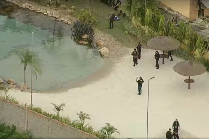 policia-faz-operacao-para-demolir-resort-de-luxo-do-traficante-peixao