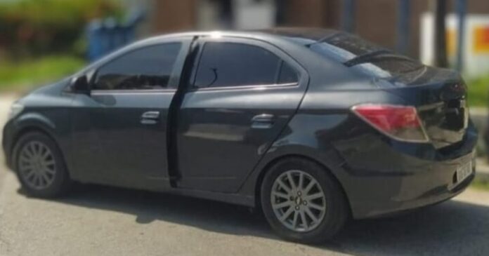 policia-militar-recupera-veiculo-apos-roubo-em-salvador;-suspeito-foi-preso
