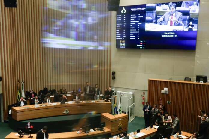 cldf-aprova-pls-que-alteram-ldo-para-nomeacoes-e-criacao-de-cargos