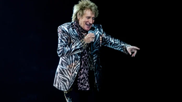 rod-stewart-canta-com-a-filha-ruby-em-show-e-emociona-fas;-veja