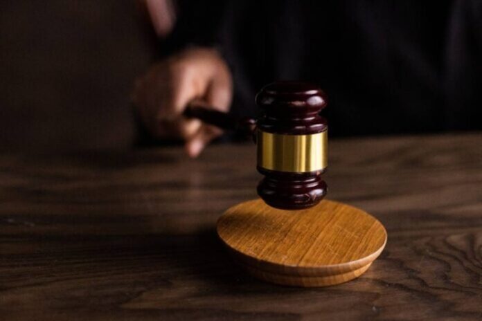 go:-justica-suspende-compra-de-iphones-16-pro-max-para-vereadores
