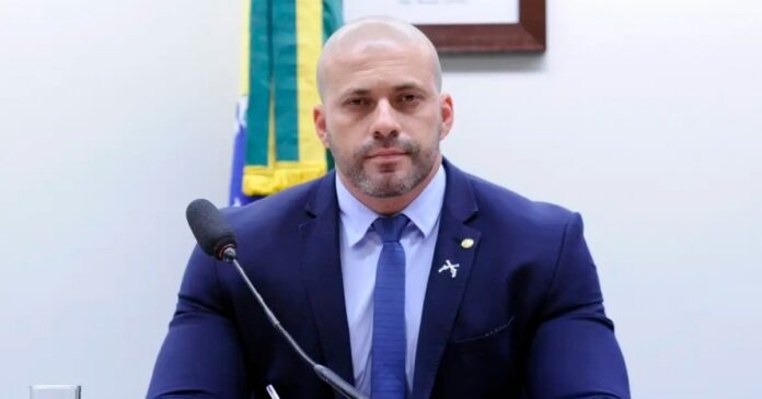 pgr-pede-que-alexandre-de-moraes-negue-saida-de-pascoa-a-daniel-silveira