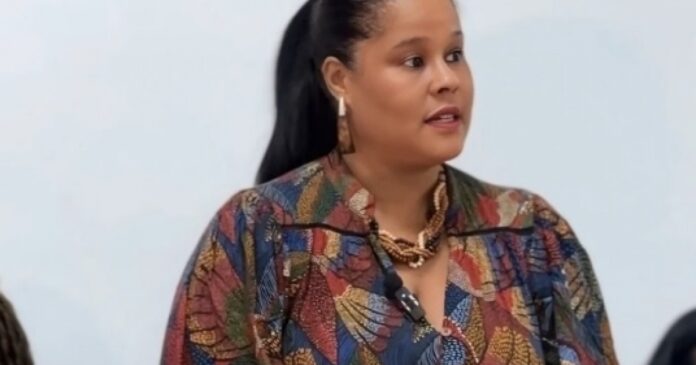 titular-da-spmj,-fernanda-lordelo-destaca-avancos-na-defesa-dos-direitos-das-mulheres-em-salvador