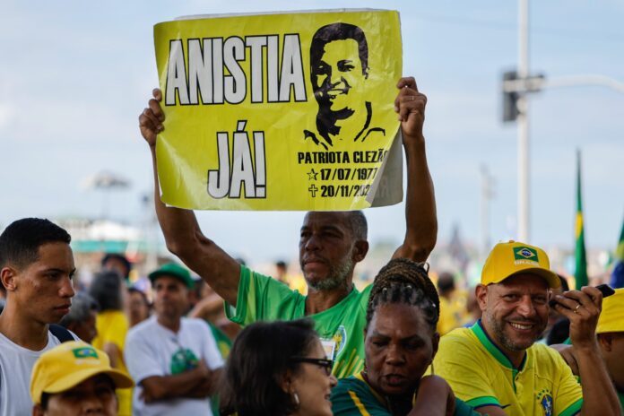 aliados-de-lula-reagem-a-ato-bolsonarista-em-copacabana:-“flopado”