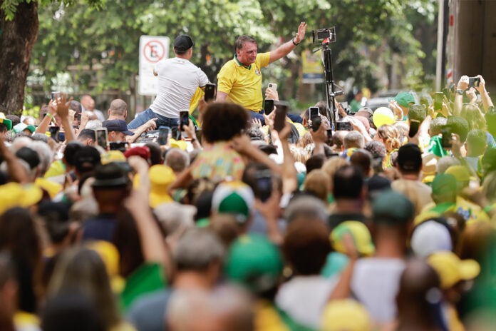 a-festa-acabou,-a-luz-apagou,-o-povo-sumiu.-e-agora,-bolsonaro?