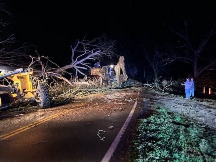 numero-de-mortos-por-tornados-sobe-para-36-nos-eua
