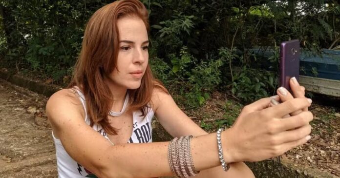 cumprindo-pena-em-regime-aberto,-suzane-von-richthofen-e-alvo-da-justica-por-divida-de-r$-50-mil