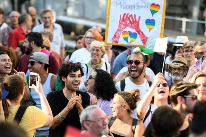 hungria-aprova-lei-que-proibe-eventos-do-orgulho-lgbtq+