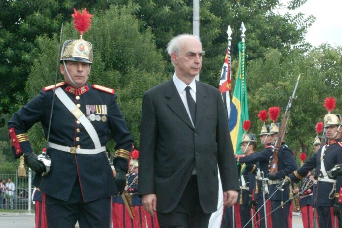 “um-amigo”:-lula-lamenta-morte-de-claudio-lembo,-ex-governador-de-sp