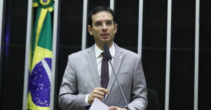 leo-prates-assume-a-presidencia-da-comissao-de-trabalho-na-camara-dos-deputados