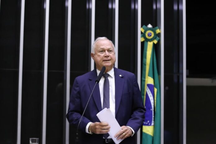 inimigo-de-ministro-de-lula-comadara-principal-comissao-da-camara