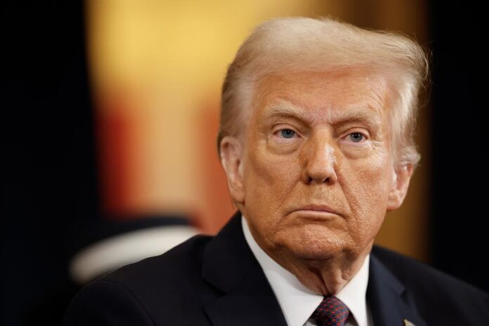 trump-assina-decreto-para-fechar-departamento-de-educacao-dos-estados-unidos