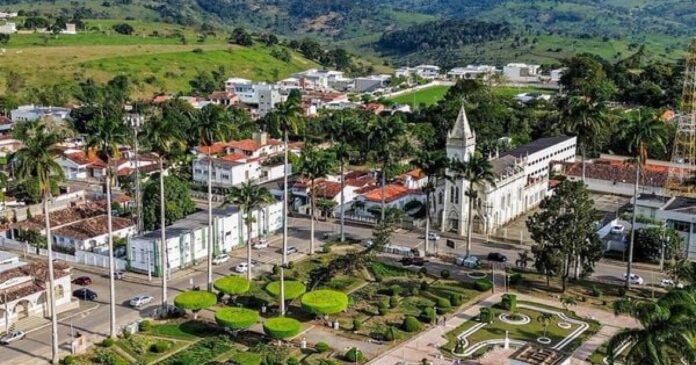 pf-prende-acusado-de-compartilhar-pornografia-infantil-em-amargosa