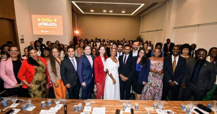 com-palestra-de-livia-vaz,-primeira-escola-antirracista-da-oab-e-lancada-na-bahia
