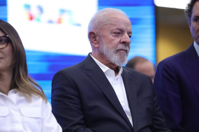 governo-lula-avalia-troca-na-presidencia-da-previ-apos-deficit-de-r$-17,5-bilhoes