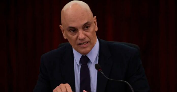 alexandre-de-moraes-devolve-equipamentos-eletronicos-de-senador,-mas-retem-arma