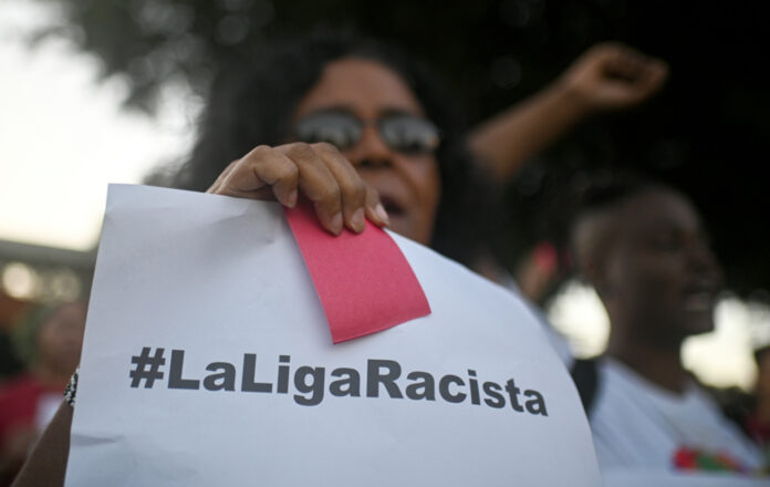 ministerio-publico-espanhol-diz-nao-ver-crime-em-insultos-racistas-feitos-contra-vini-jr-em-2023