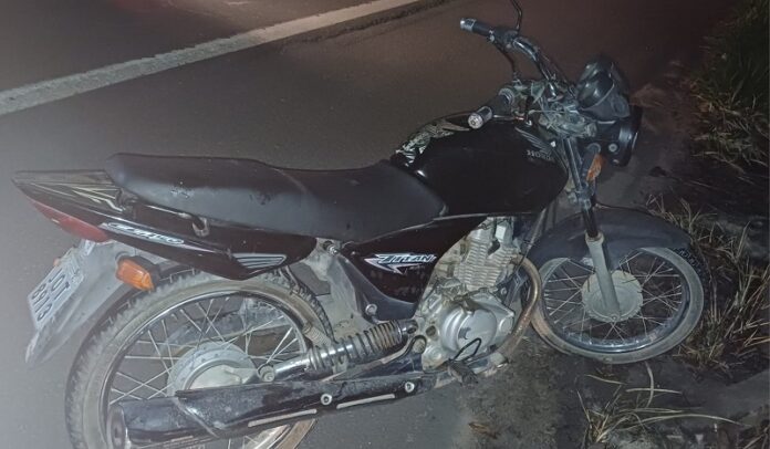 motociclista-sofre-acidente-grave-na-br-101-e-e-socorrido-para-o-hecb