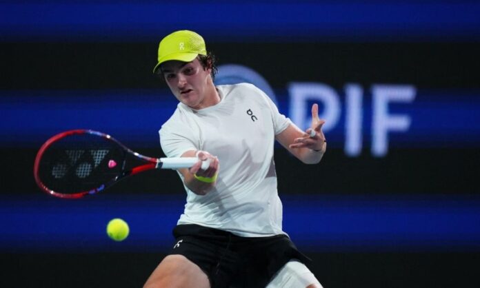 joao-fonseca-perde-para-australiano-de-minaur-e-e-eliminado-do-masters-1000-de-miami