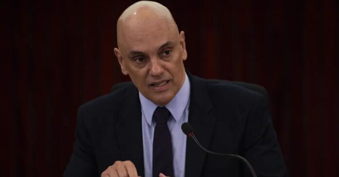 apos-recomendacao-da-pgr,-moraes-manda-para-prisao-domiciliar-mulher-que-pichou-estatua