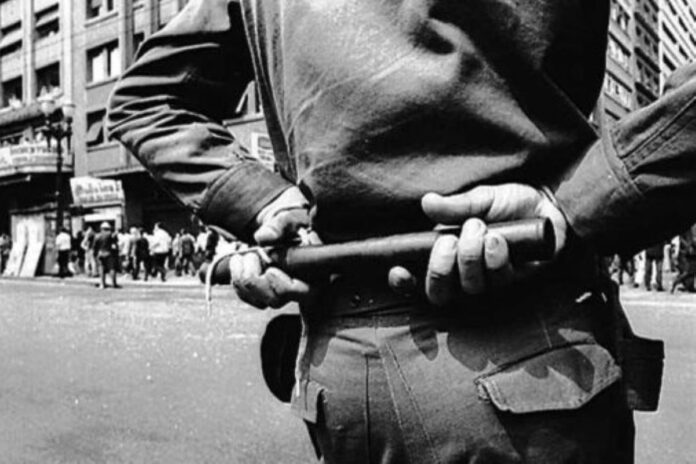 61-anos-de-64-–-“esteja-preso,-general”