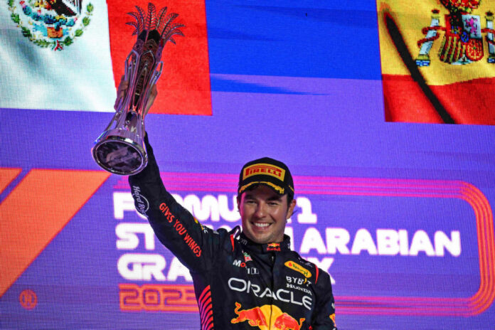 cadillac-avalia-contratacao-de-sergio-perez-para-estreia-na-formula-1-em-2026