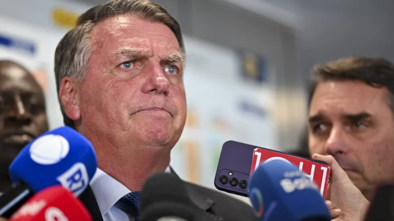 mpf-arquiva-inquerito-contra-bolsonaro-por-suspeita-de-importunacao-a-baleia