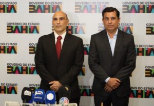 Diretor geral do Departamento de Policia Tecnica perito Osvaldo Silva esq e diretor geral adjunto perito Mauricio dos Santos Mendes. Foto J