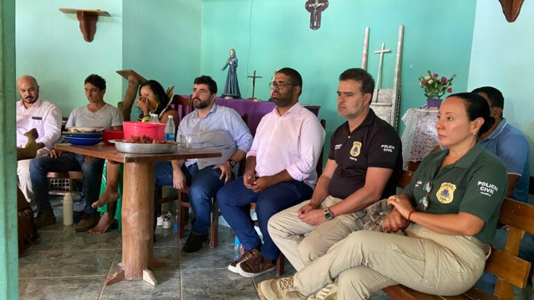Comitiva do Governo da Bahia acolhe pleitos dos indígenas do Extremo-Sul
