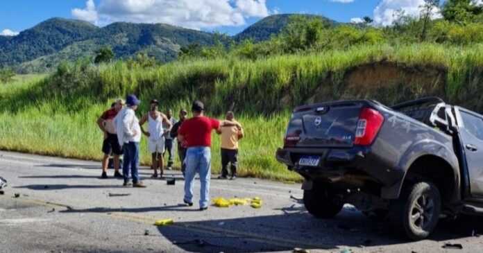 homem-morre-apos-bater-veiculo-carregado-de-maconha-em-onibus;-caso-ocorreu-em-itambe
