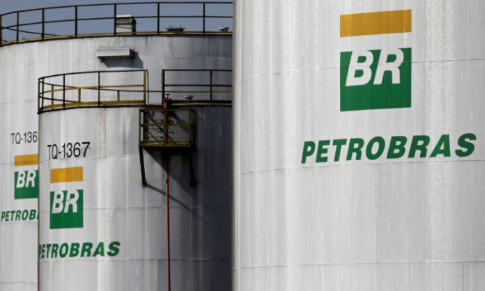 petrobras-se-reunira-com-petroleiros-nesta-quarta-para-debater-teletrabalho-e-bonus