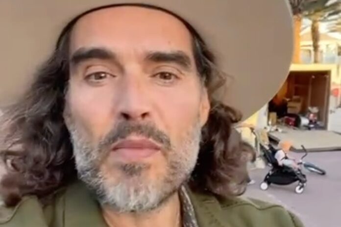 russell-brand-se-pronuncia-apos-acusacoes-de-estupro-e-assedio-sexual