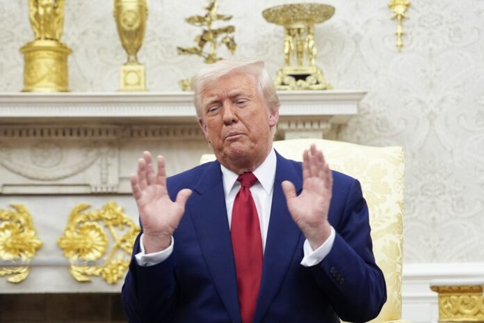 trump-diz-estar-descontente-com-a-russia-por-‘bombardear-loucamente’-a-ucrania