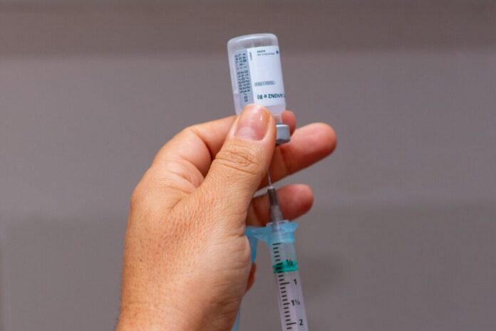 prefeitura-intensifica-aplicacao-da-vacina-contra-a-dengue-em-teixeira-de-freitas