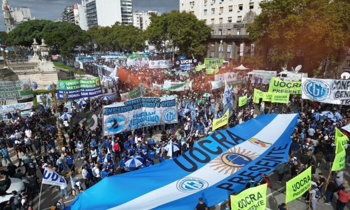 greve-geral-na-argentina:-trabalhadores-protestam-contra-politicas-de-ajuste-fiscal-de-milei