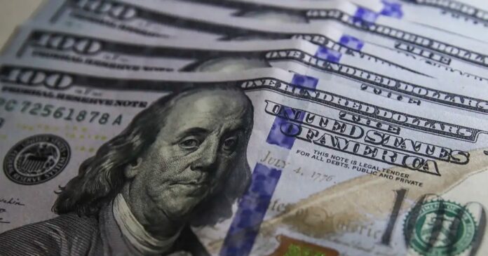 em-meio-a-tensao-comercial,-china-emite-alerta-de-risco-para-viagens-aos-eua