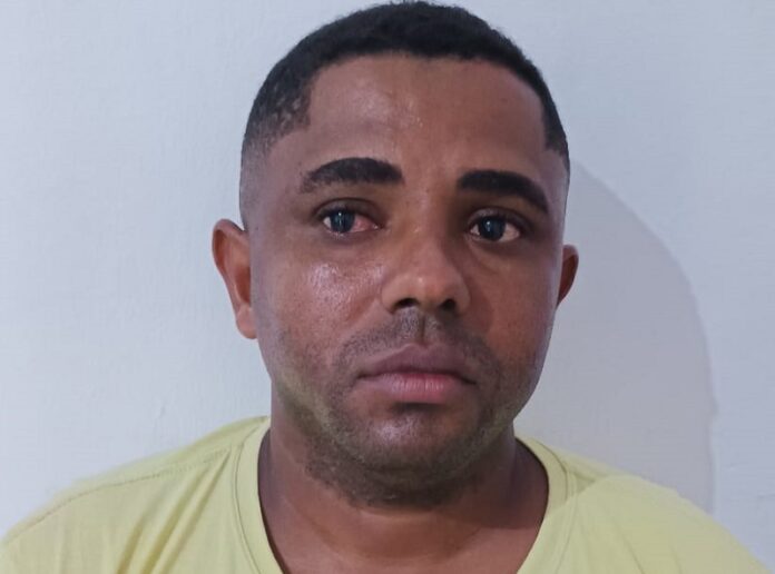 alcobaca:-policia-civil-prende-acusado-de-violencia-domestica-que-se-escondeu-debaixo-de-cama