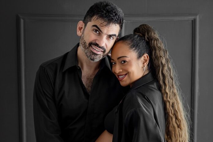 ex-chiquititas,-aretha-oliveira-da-a-luz-sua-primeira-filha,-aniki