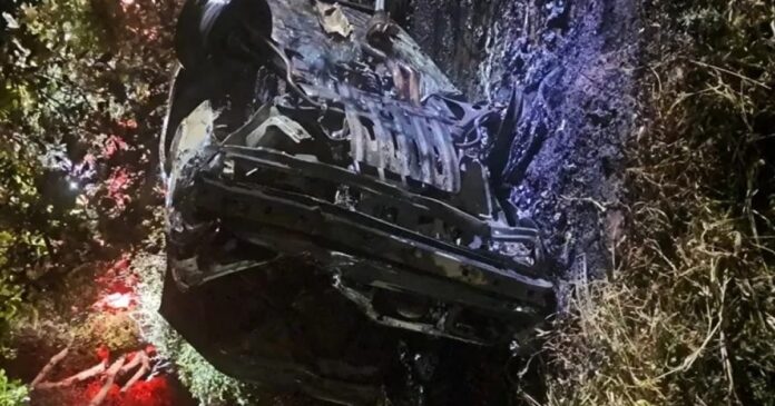 em-mais-1-caso-de-animal-na-pista,-homem-morre-em-acidente-perto-de-guanambi;-carro-pegou-fogo