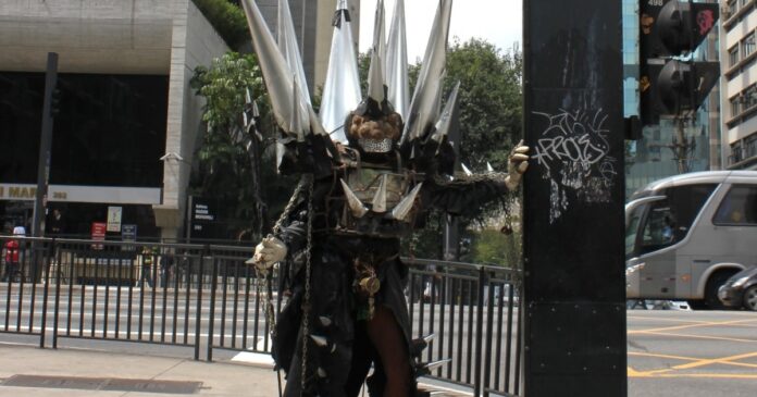 caixa-cultural-salvador-recebe-exposicao-postuma-‘jayme-fygura:-de-corpo-e-alma’
