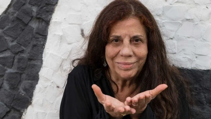 filha-de-maria-gladys-nega-que-tenha-roubado-a-mae