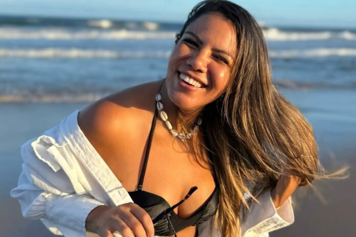 mani-reggo-engata-romance-com-famoso-em-meio-a-briga-com-davi-brito